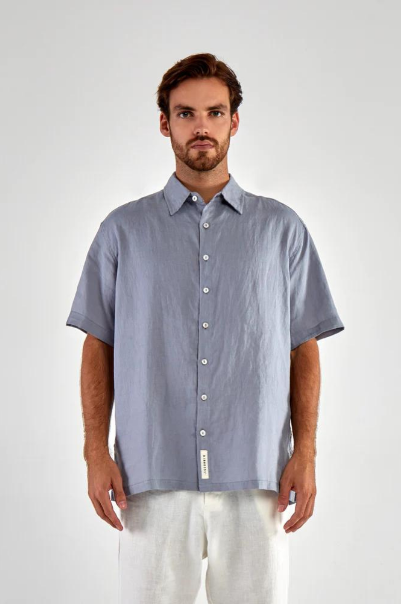 DATE NIGHT SHORT-SLEEVE LINEN SHIRT IN SLATE