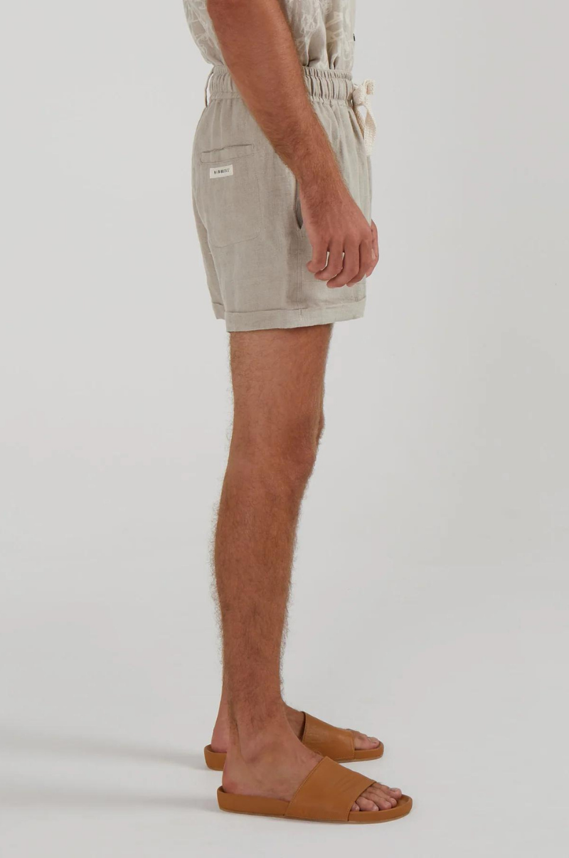 CUFFED LOUNGE LINEN SHORTS IN OAK