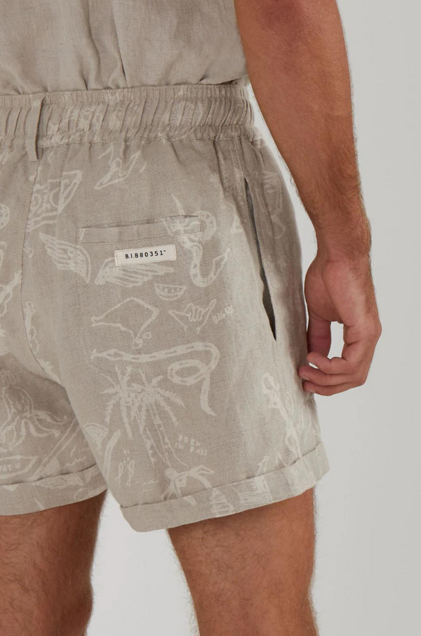 CUFFED LOUNGE LINEN SHORTS IN OAK TATTOO PRINT