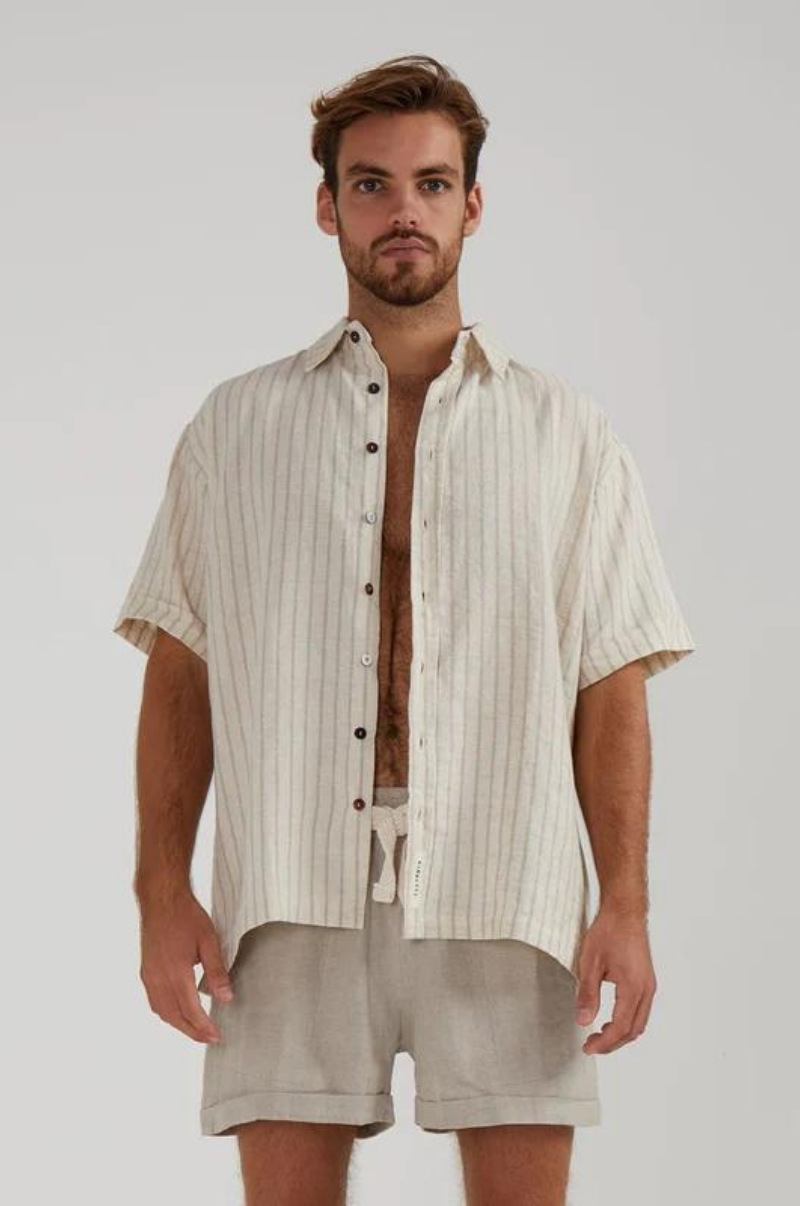 DATE NIGHT SHORT-SLEEVE LINEN SHIRT IN OAK STRIPE